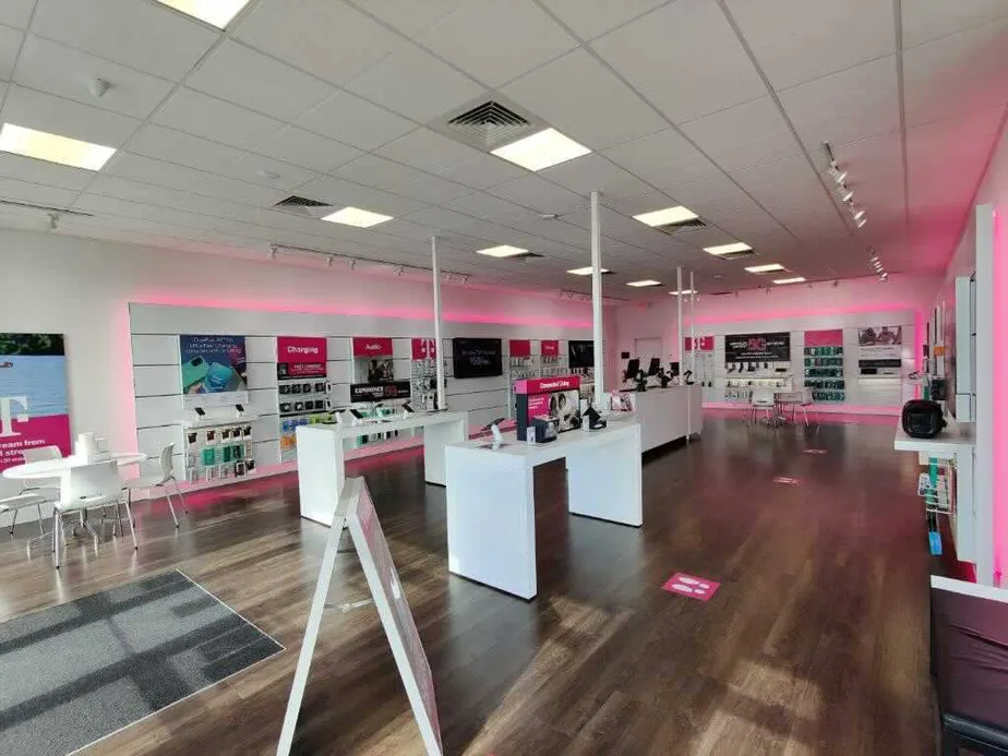 Interior photo of T-Mobile Store at Summer Creek & Sycamore School, Fort Worth, TX