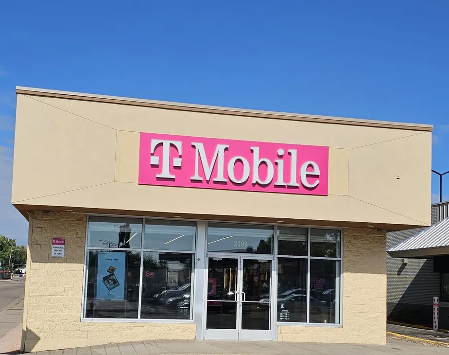 Exterior photo of T-Mobile Store at Brentwood Center, Denver, CO