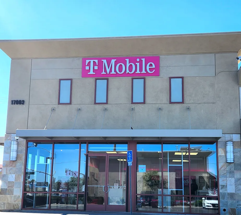 Exterior photo of T-Mobile Store at Bear Valley Rd & Hesperia, Hesperia, CA