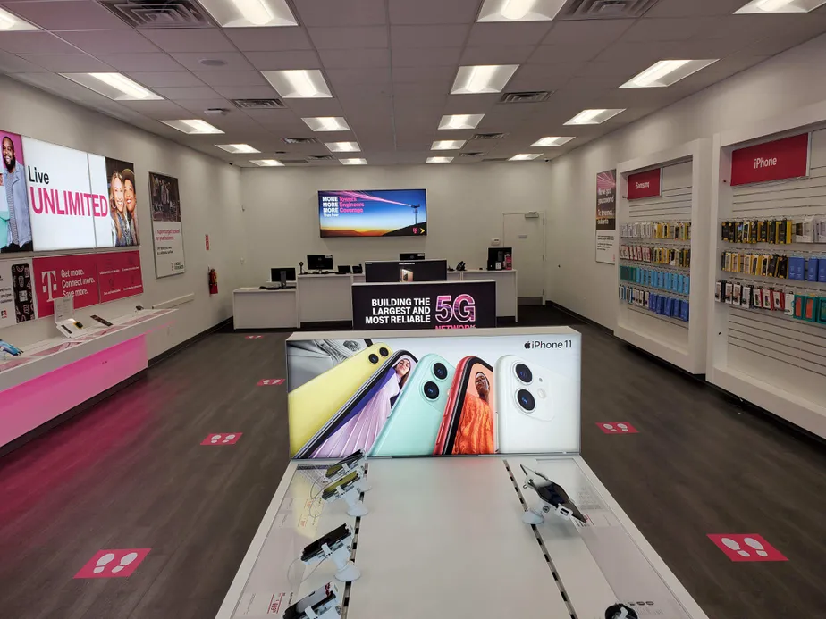 Interior photo of T-Mobile Store at S Highland Ave & Glenwood Dr, Ossining, NY
