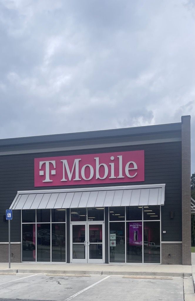  Exterior photo of T-Mobile Store at S Columbia Ave & 12th St, Rincon, GA 