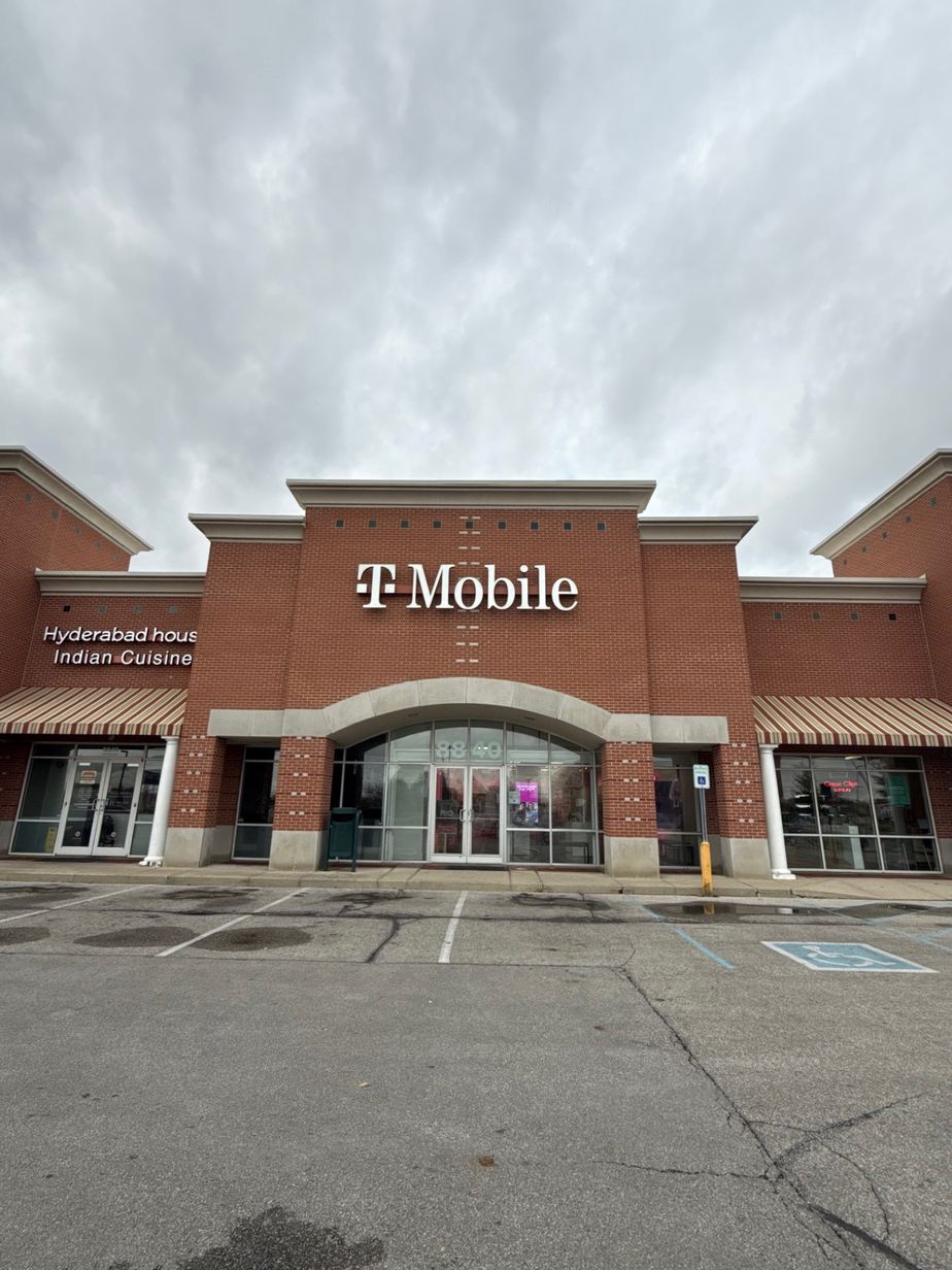 Exterior photo of T-Mobile Store at Michigan Rd & Signature Dr, Indianapolis, IN