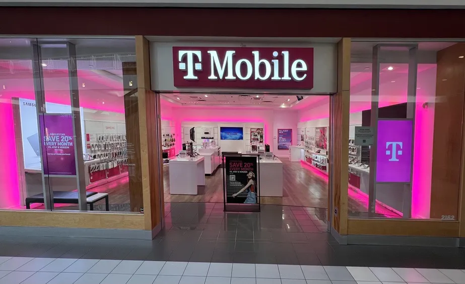  Exterior photo of T-Mobile Store at Brass Mill Center, Waterbury, CT 