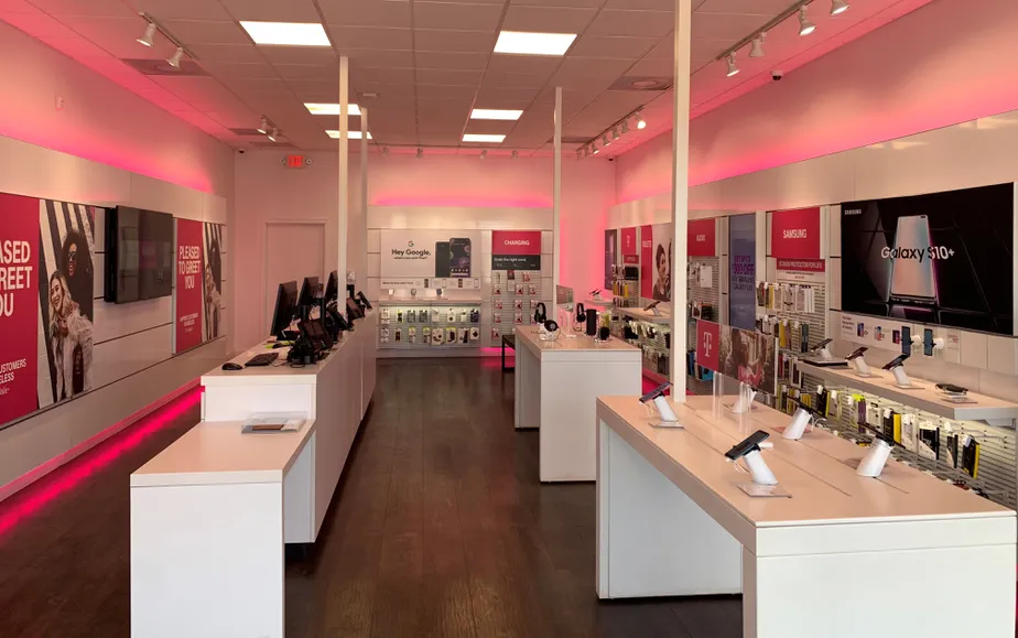  Interior photo of T-Mobile Store at S Federal Hwy & SE 10th St, Deerfield Beach, FL 
