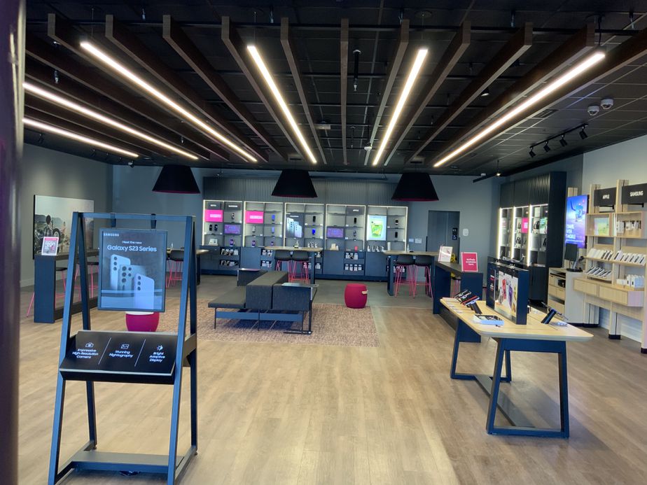 Interior photo of T-Mobile Store at 75th & Lemont - Darien, Darien, IL