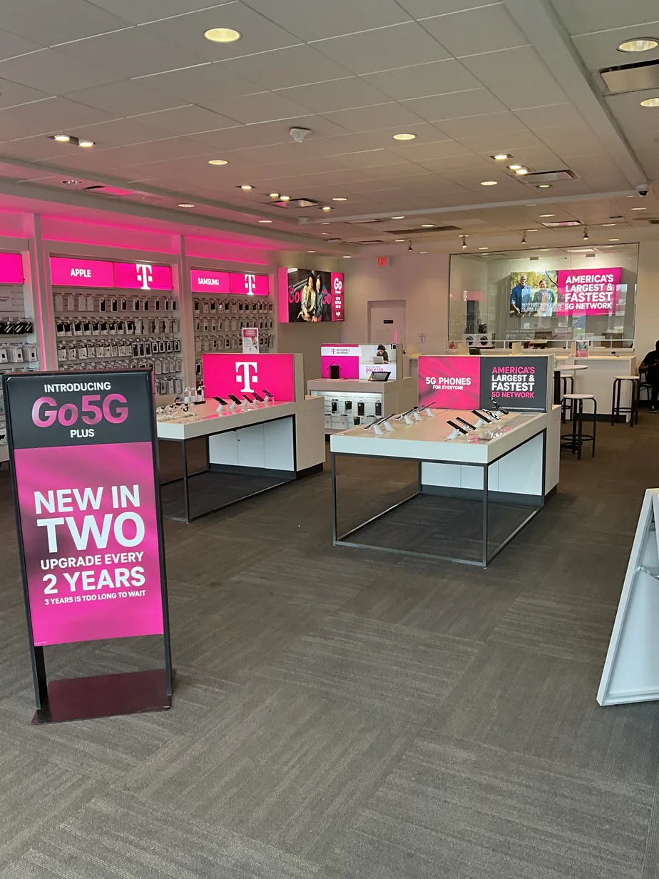  Interior photo of T-Mobile Store at S Hamilton Rd, Columbus, OH 