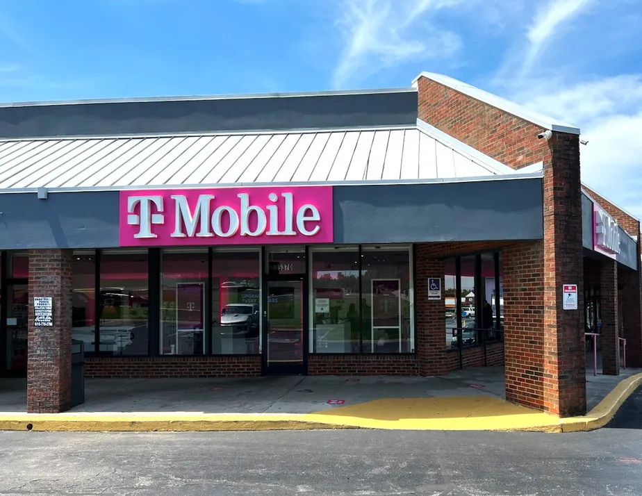 Exterior photo of T-Mobile Store at Antioch - Hickory Hollow, Antioch, TN 