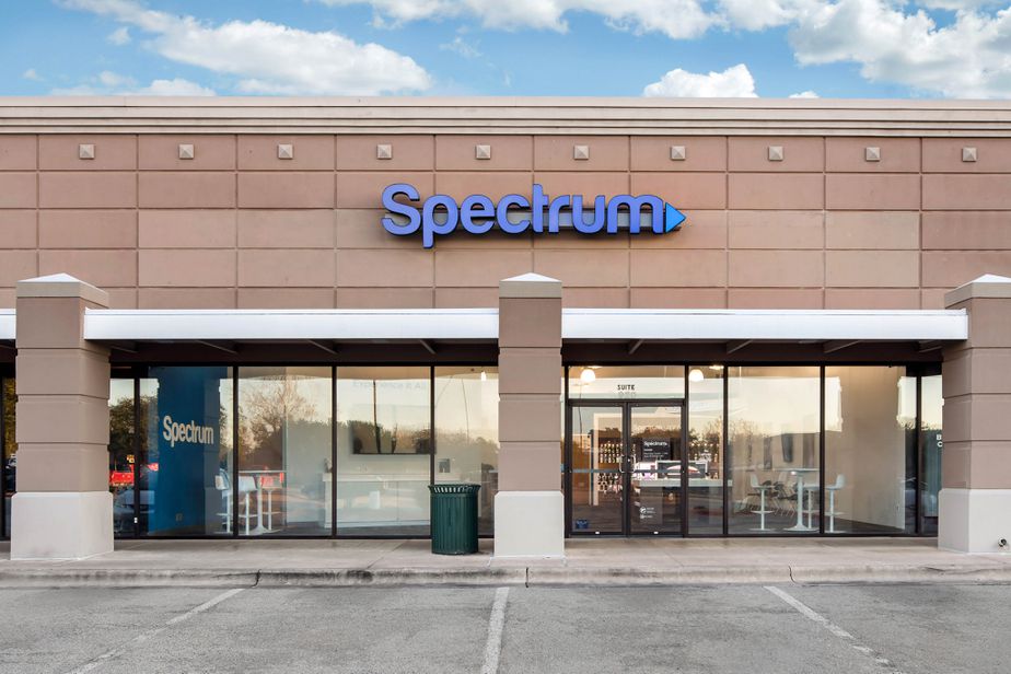 Spectrum - 1000 E 41st St 