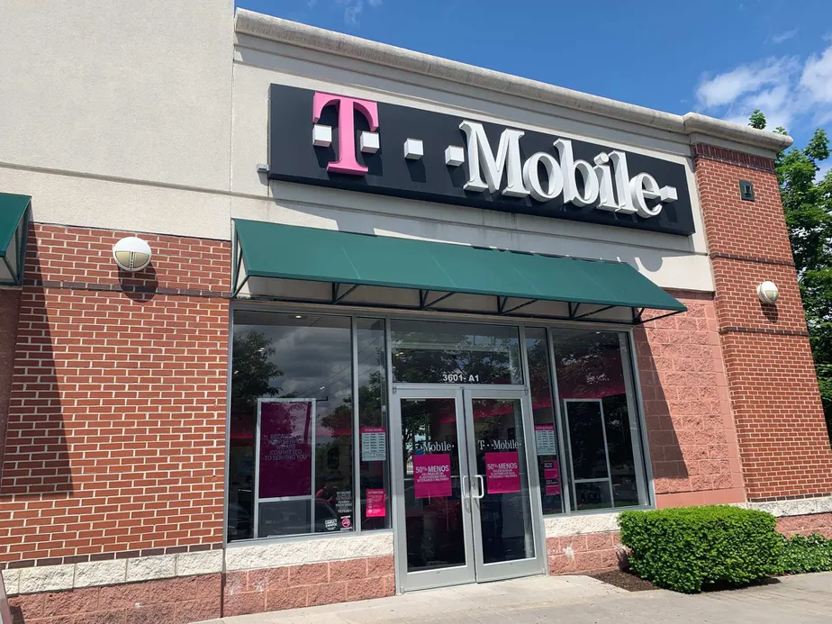 Exterior photo of T-Mobile store at East West Hwy & Belcrest Rd, Hyattsville, MD