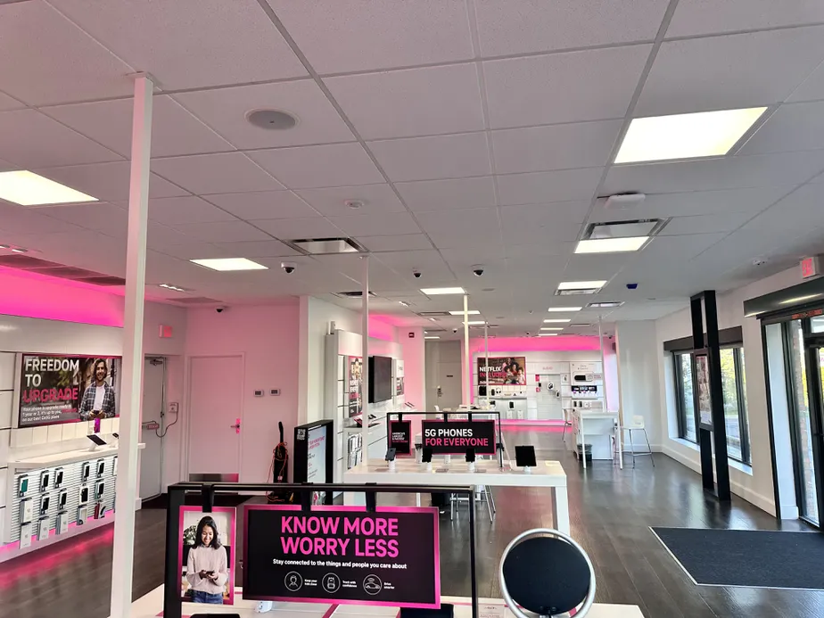  Interior photo of T-Mobile Store at Michigan & Telegraph, Dearborn, MI 