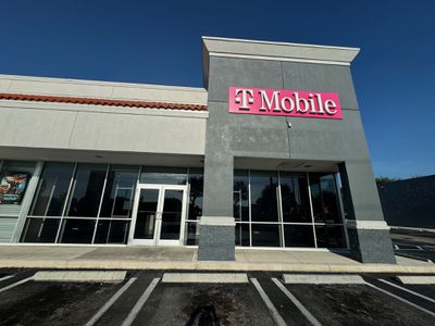T-Mobile Experience Store