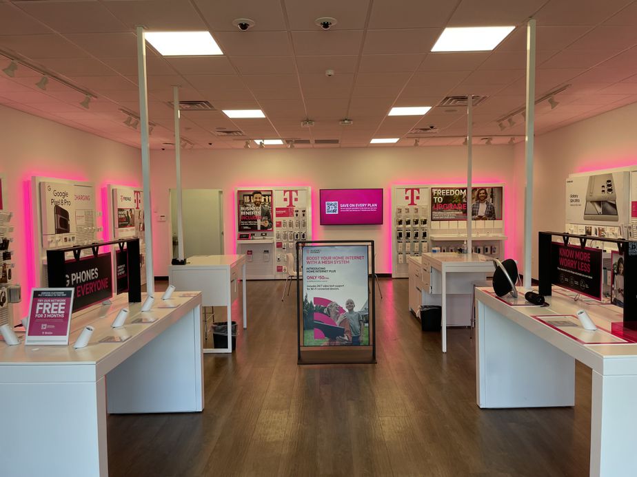 Interior photo of T-Mobile Store at N Main St & Interstate Dr, Crossville, TN