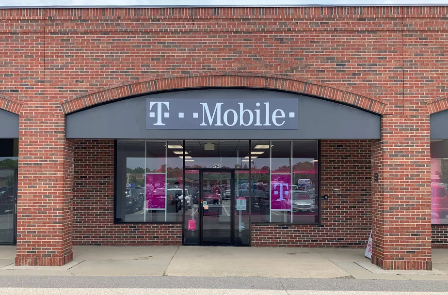 Exterior photo of T-Mobile store at Locust & Fairfield Rd, Oxford, OH
