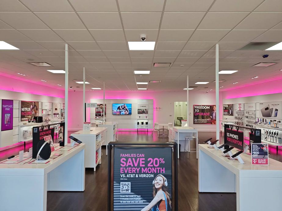 Interior photo of T-Mobile Store at Lake June Rd & Ranchway Dr, Balch Springs, TX