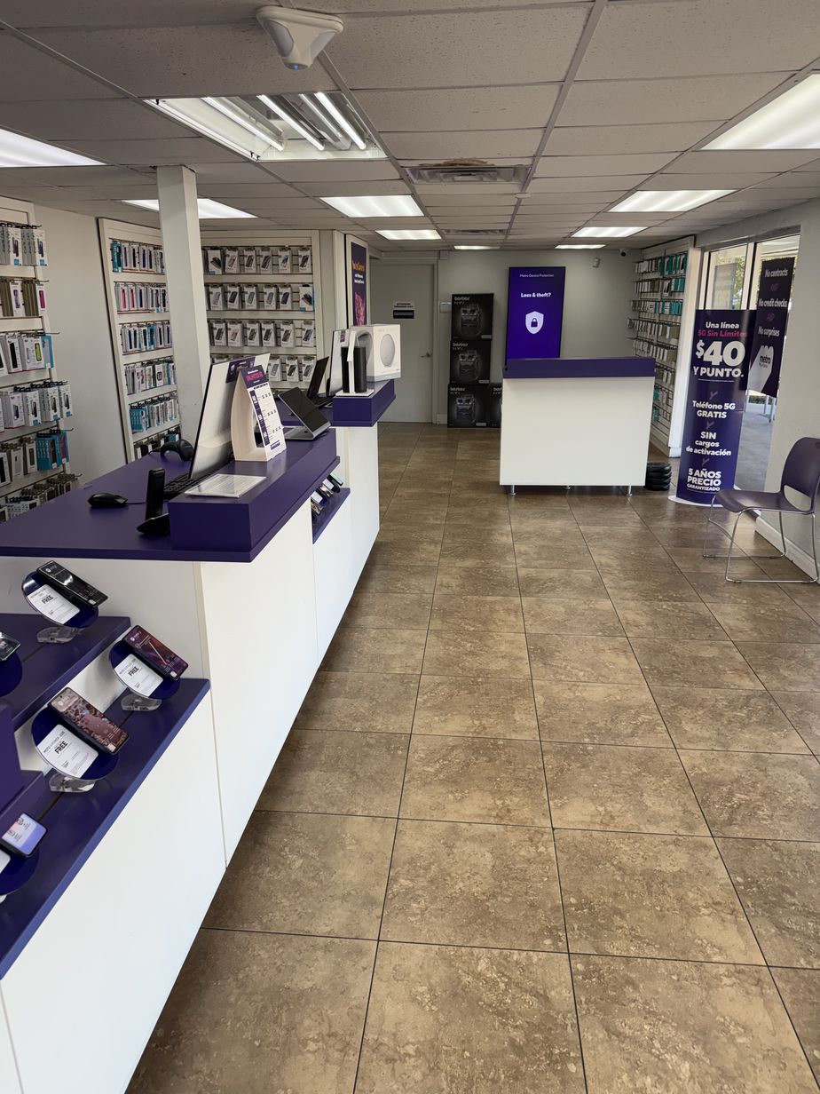 Metro by T-Mobile 7700 US Highway 19 N - 7700 US Highway 19 N 