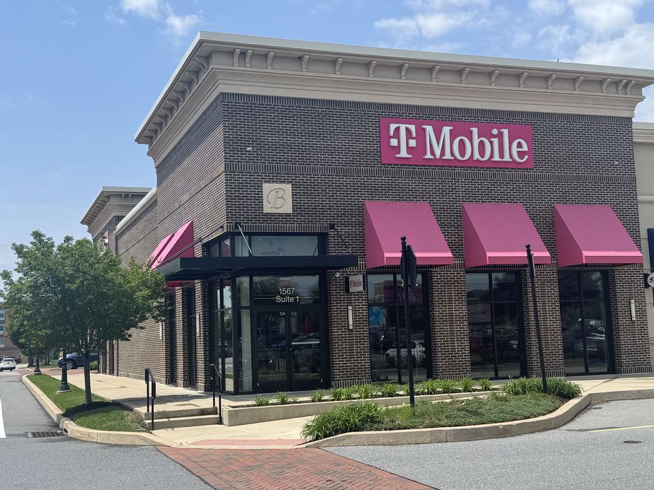 Exterior photo of T-Mobile Store at Shoppes at Belmont, Lancaster, PA