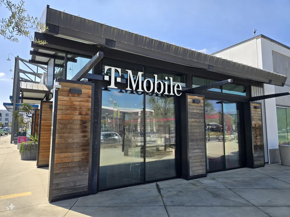  Exterior photo of T-Mobile Store at Lakewood & Carson, Long Beach, CA 