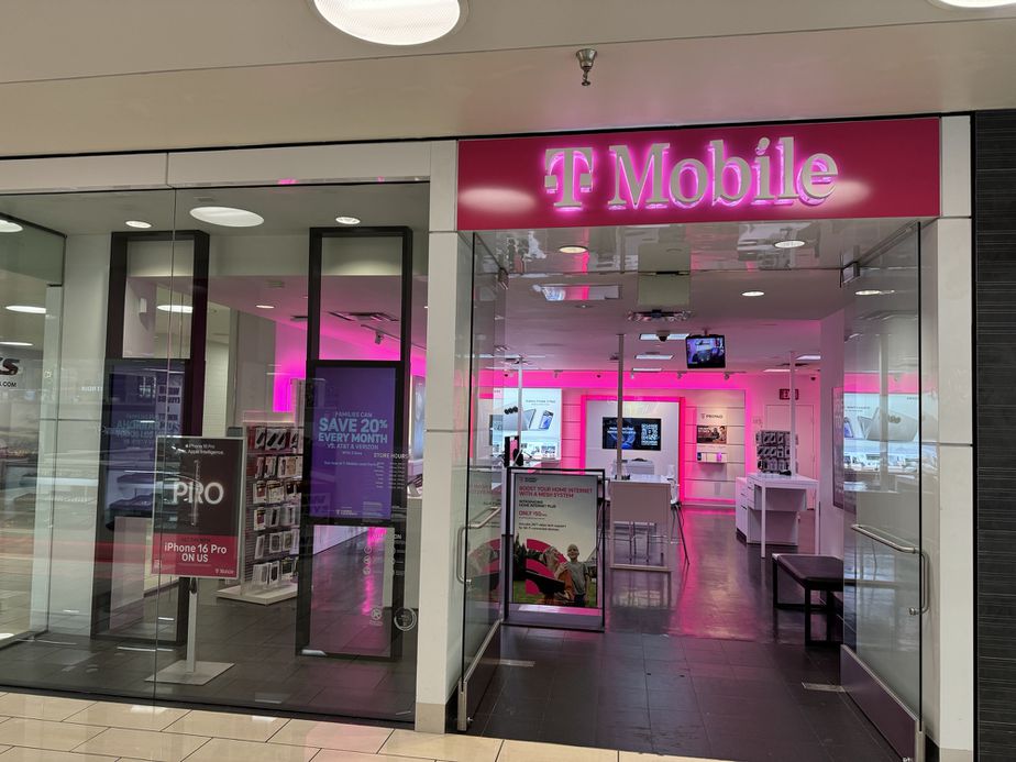 Exterior photo of T-Mobile Store at Westfield Culver City, Culver City, CA