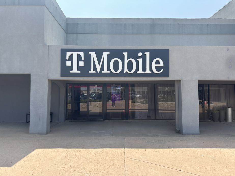 Exterior photo of T-Mobile Store at E 42nd St & Englewood Ln, Odessa, TX