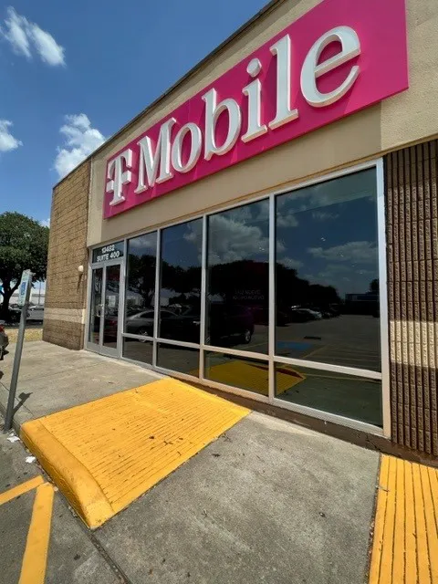 Exterior photo of T-Mobile Store at Hwy 290 & Tidwell, Houston, TX