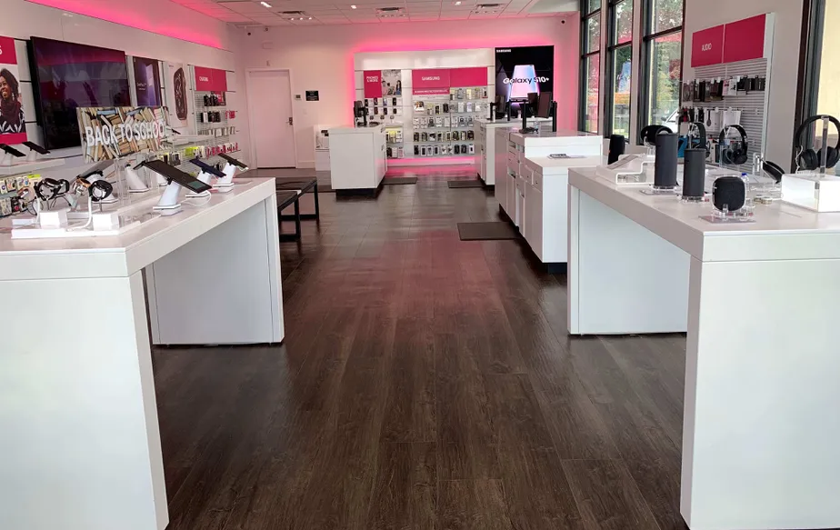 Interior photo of T-Mobile Store at Highway 27 & I-4, Davenport, FL