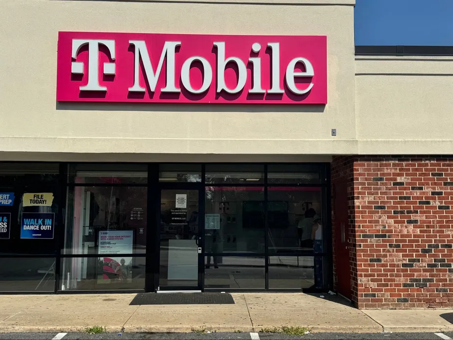  Exterior photo of T-Mobile Store at Belair Rd & Frankford Ave, Baltimore, MD 