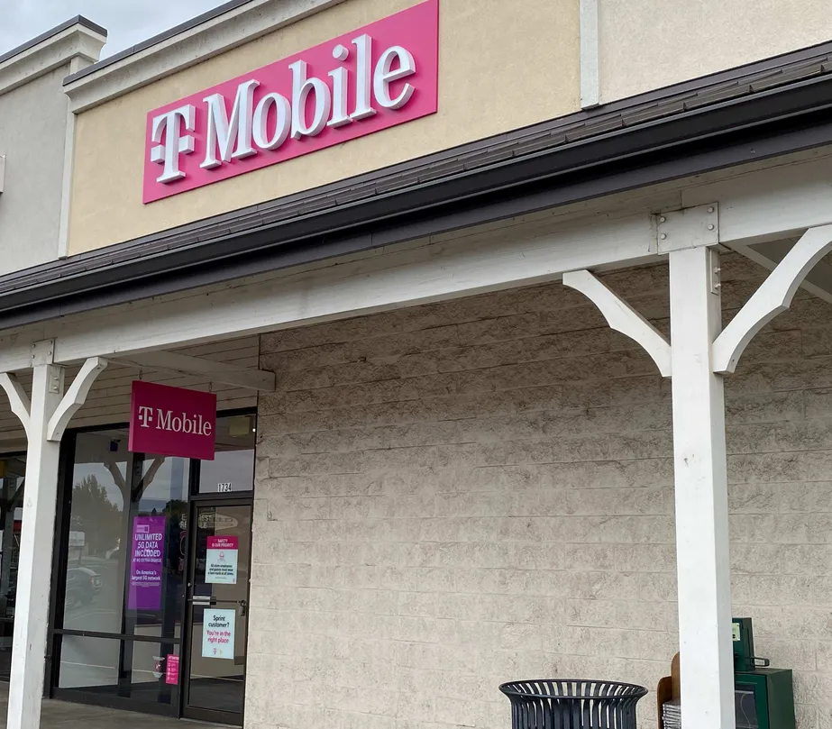Exterior photo of T-Mobile store at Sw Court Ave & Sw 17th St 2, Pendleton, OR