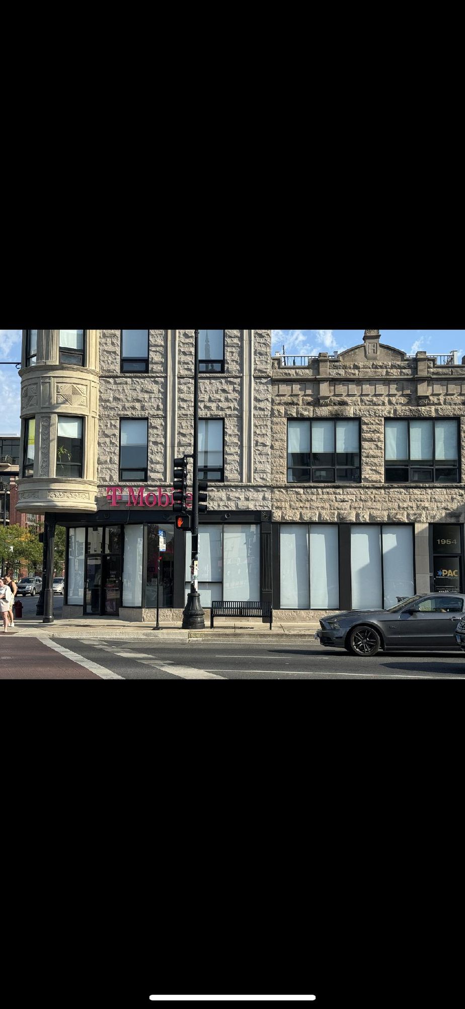 Exterior photo of T-Mobile Store at Irving Park & Damen, Chicago, IL