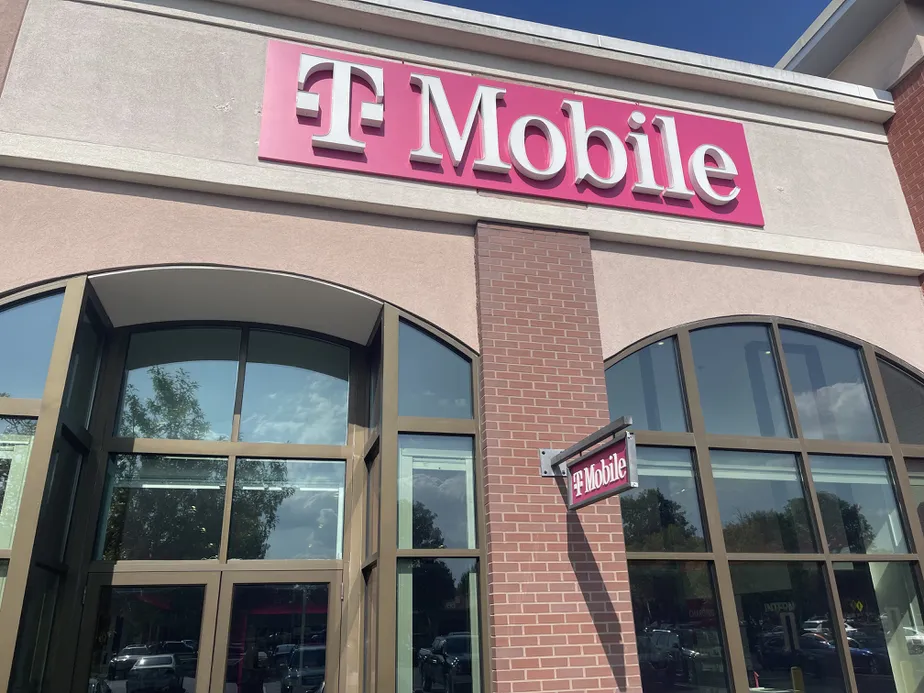 Exterior photo of T-Mobile Store at White Oak Village, Richmond, VA