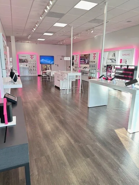  Interior photo of T-Mobile Store at Pacheco Center, Gilroy, CA 