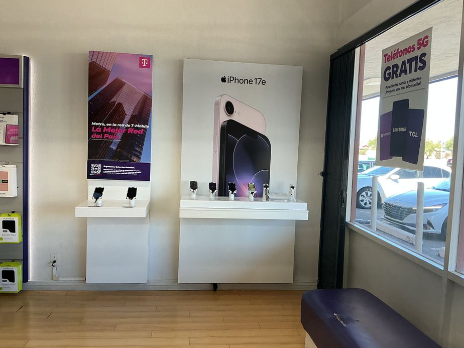 Metro by T-Mobile 6416 S 12th Ave - 6416 S 12th Ave 