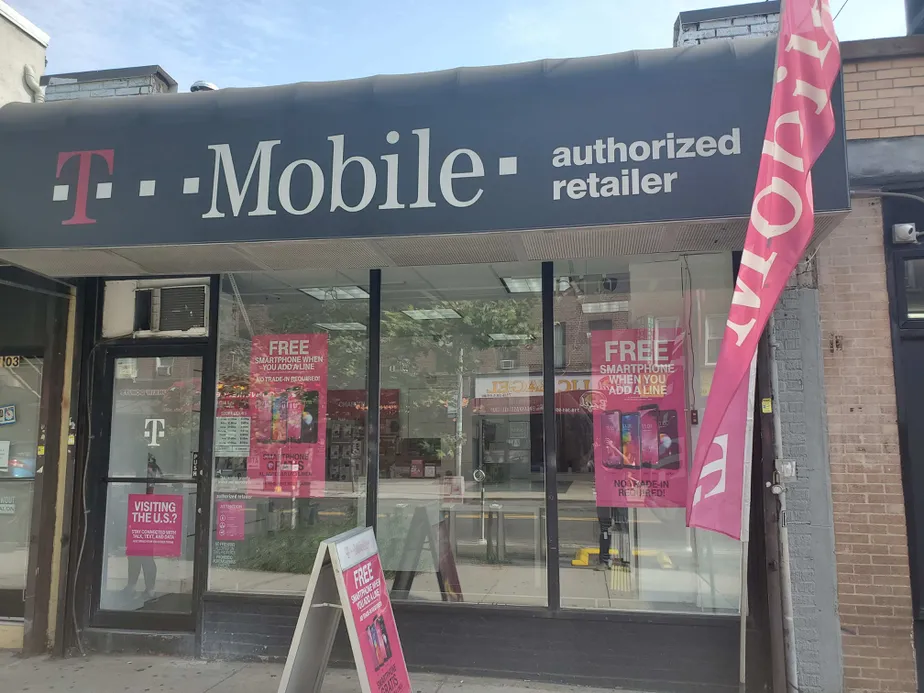 Exterior photo of T-Mobile store at 36th Ave & 31st St, Astoria, NY