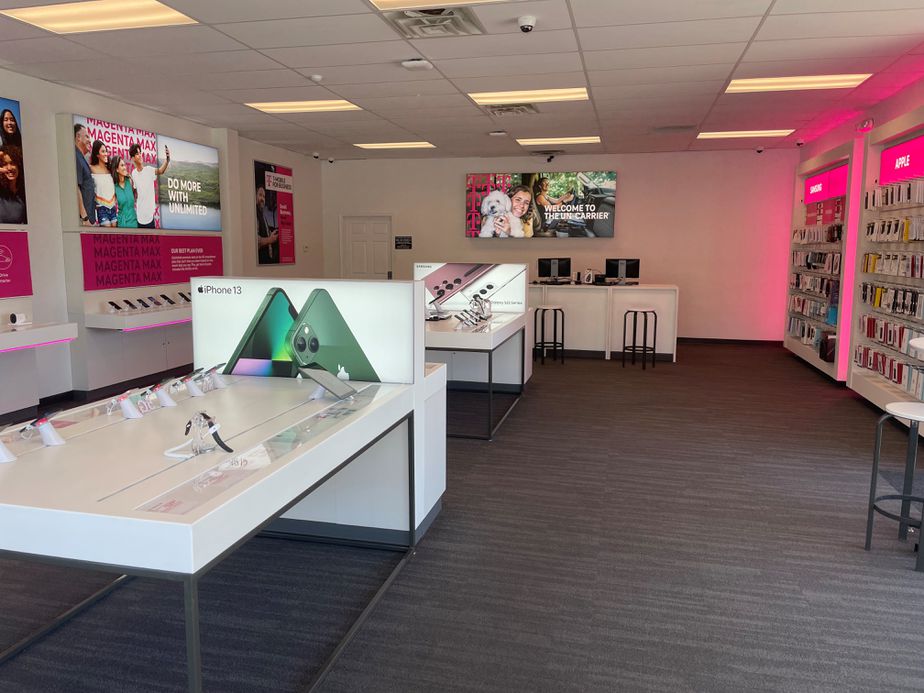 Interior photo of T-Mobile Store at Waynesboro Town Center, Waynesboro, VA