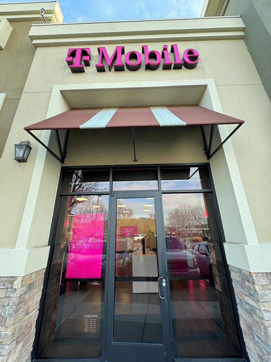  Exterior photo of T-Mobile Store at Main St & Eucalyptus Dr, American Canyon, CA 