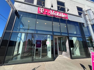 T-Mobile Authorized Retailer
