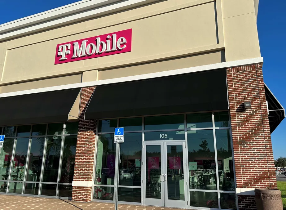 Exterior photo of T-Mobile Store at Cypress Village Plaza, Sun City Center, FL