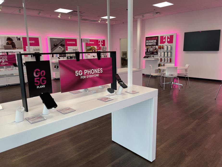 Interior photo of T-Mobile Store at NW Pkwy & Speer St, Azle, TX
