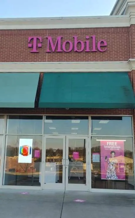 Exterior photo of T-Mobile store at Fletcher Dr & N Hill Dr, Warrenton, VA