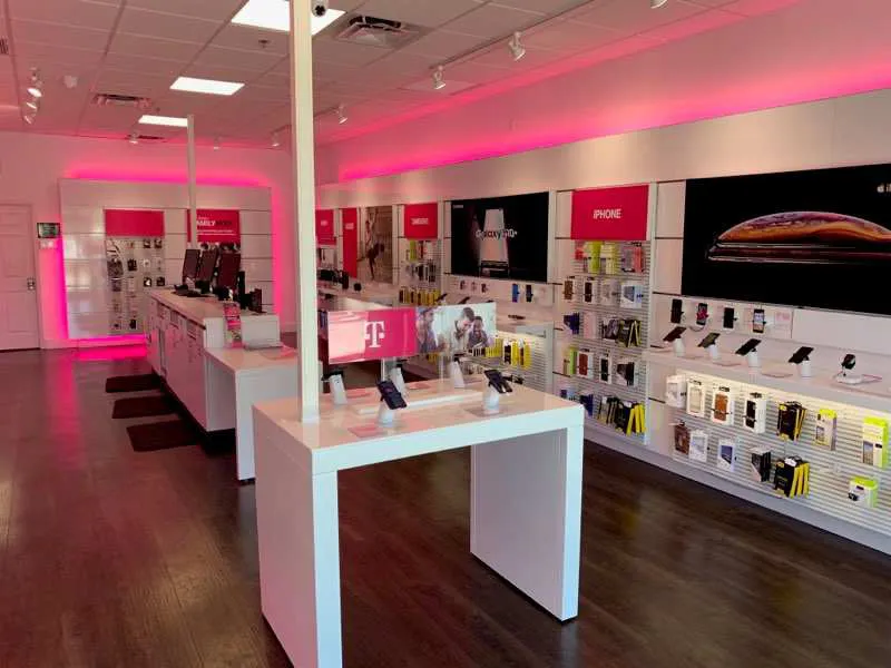  Interior photo of T-Mobile Store at A1a N & Palm Valley Rd, Ponte Vedra Beach, FL 
