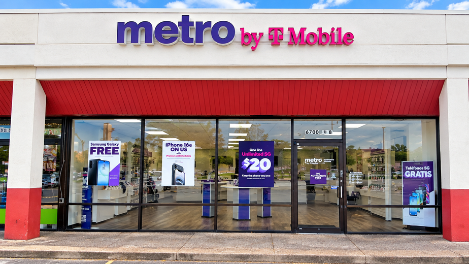 Metro by T-Mobile 6700 Brentwood Stair Rd - 6700 Brentwood Stair Rd 