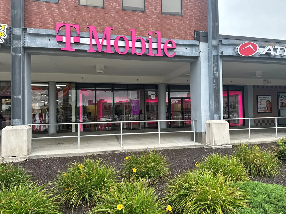 Exterior photo of T-Mobile Store at Twin City Plaza, Somerville, MA