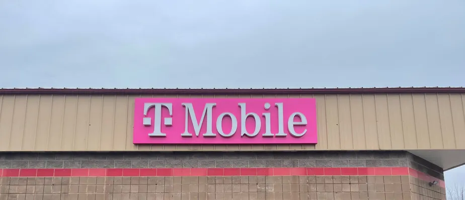 Exterior photo of T-Mobile Store at Egg Harbor Rd & N 12th Ave, Sturgeon Bay, WI