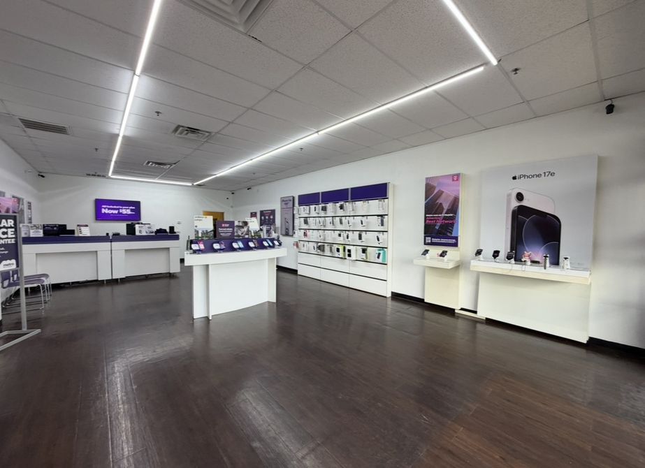 Metro by T-Mobile 5104 Harrisburg Blvd - 5104 Harrisburg Blvd 