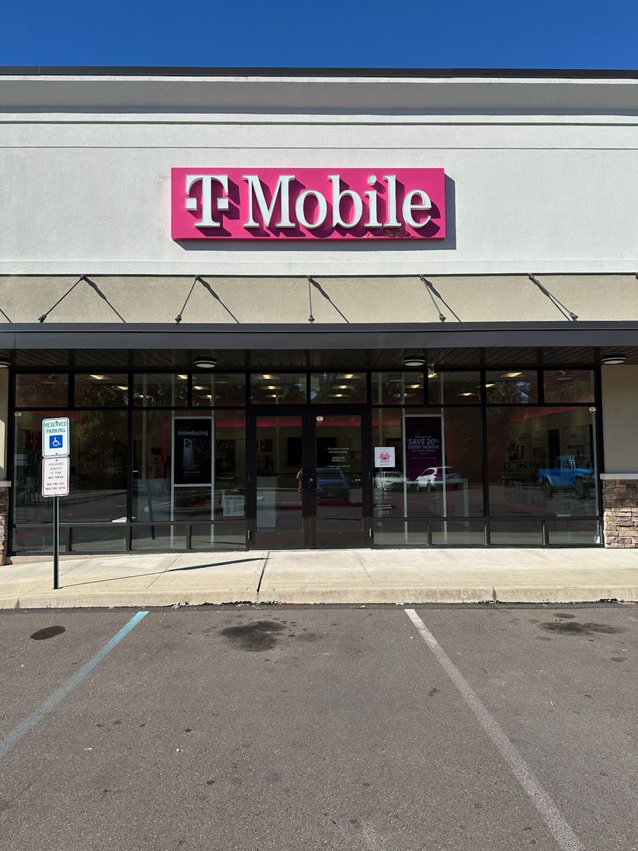 Exterior photo of T-Mobile Store at Columbia Blvd & Central Rd, Bloomsburg, PA