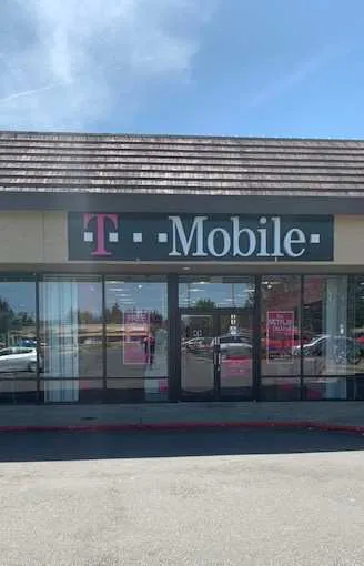 Exterior photo of T-Mobile store at 128th Sw & 4th Ave 2, Everett, WA