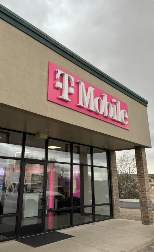  Exterior photo of T-Mobile Store at US 66 & Edgewood, Edgewood, NM 