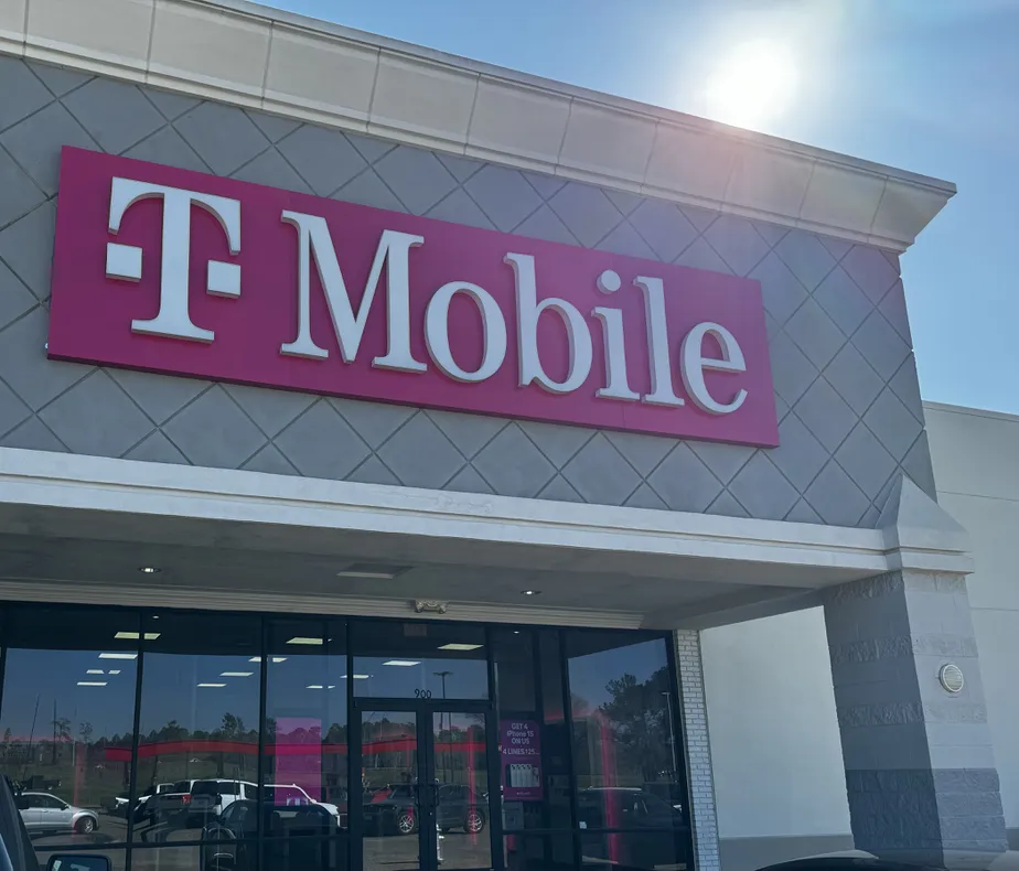  Exterior photo of T-Mobile Store at W Church St & Hwy 59, Livingston, TX 