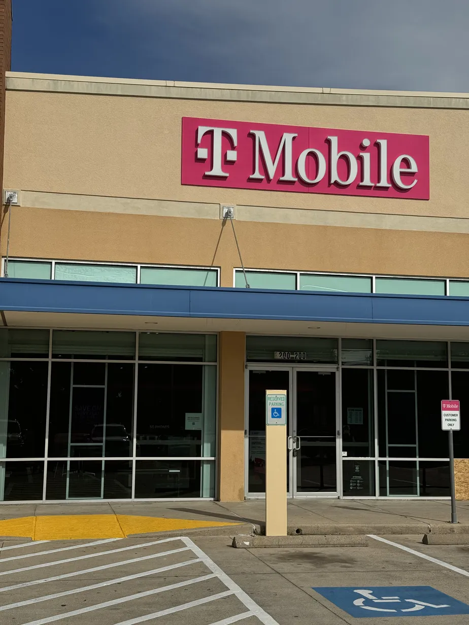  Exterior photo of T-Mobile Store at Main & Braesmain, Houston, TX 