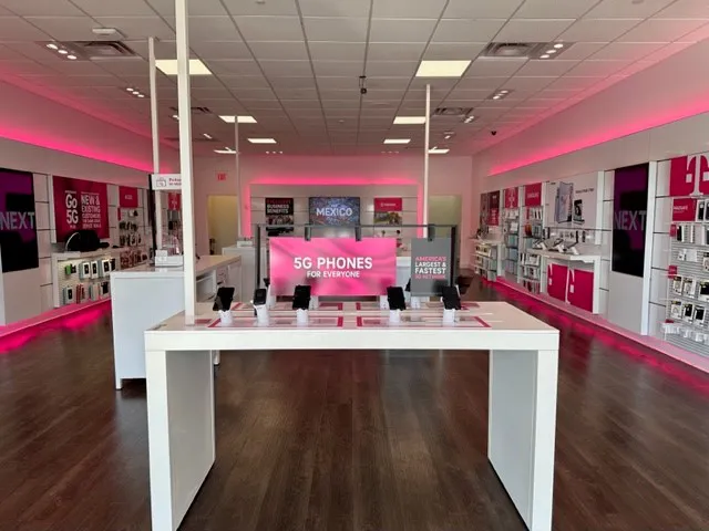 Interior photo of T-Mobile Store at Kenwood Place, Cincinnati, OH