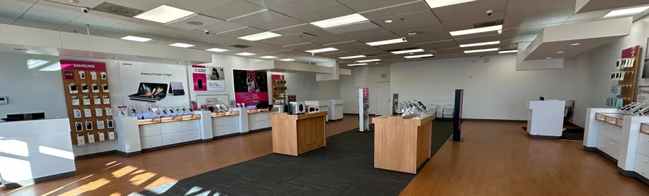  Interior photo of T-Mobile Store at Rockaway Mall & Mt Hope Ave, Rockaway, NJ 